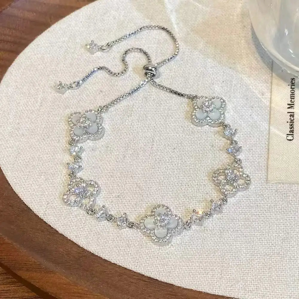 Bracelet Fleur Porte-Bonheur Nacre & Zircon