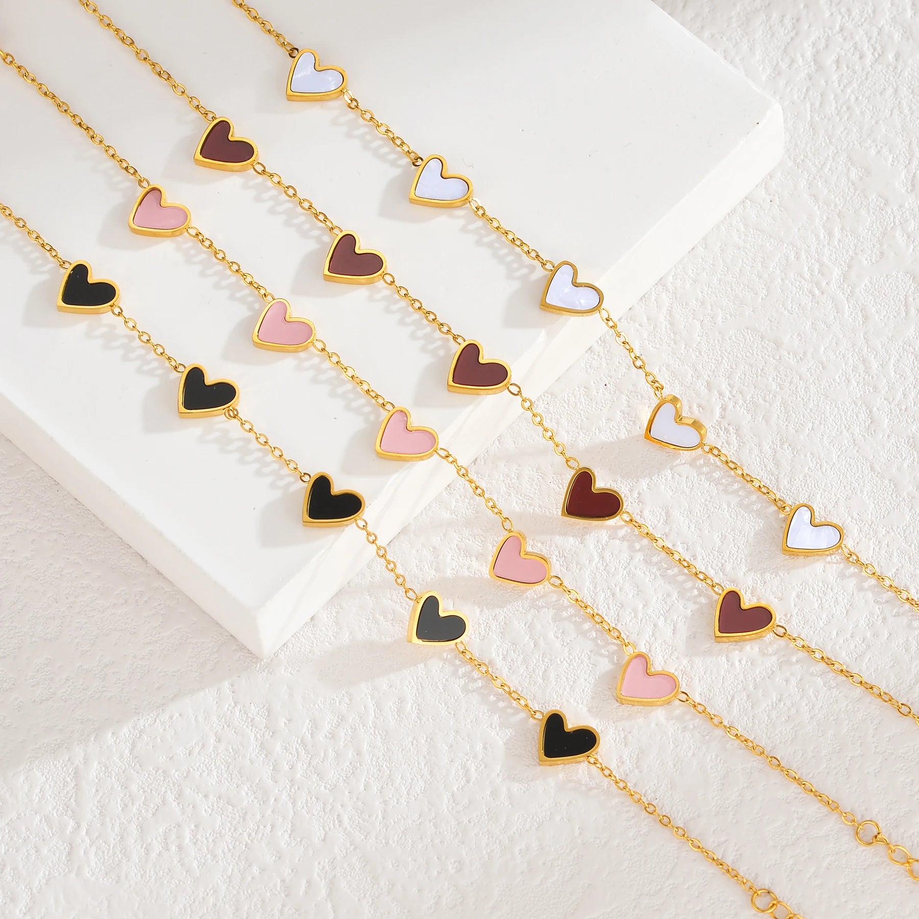 Bracelet Cœurs Émaillés Multicolores Doré